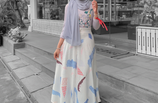 Batik Trusmi Rok Batik Motif Amour Biru MOP