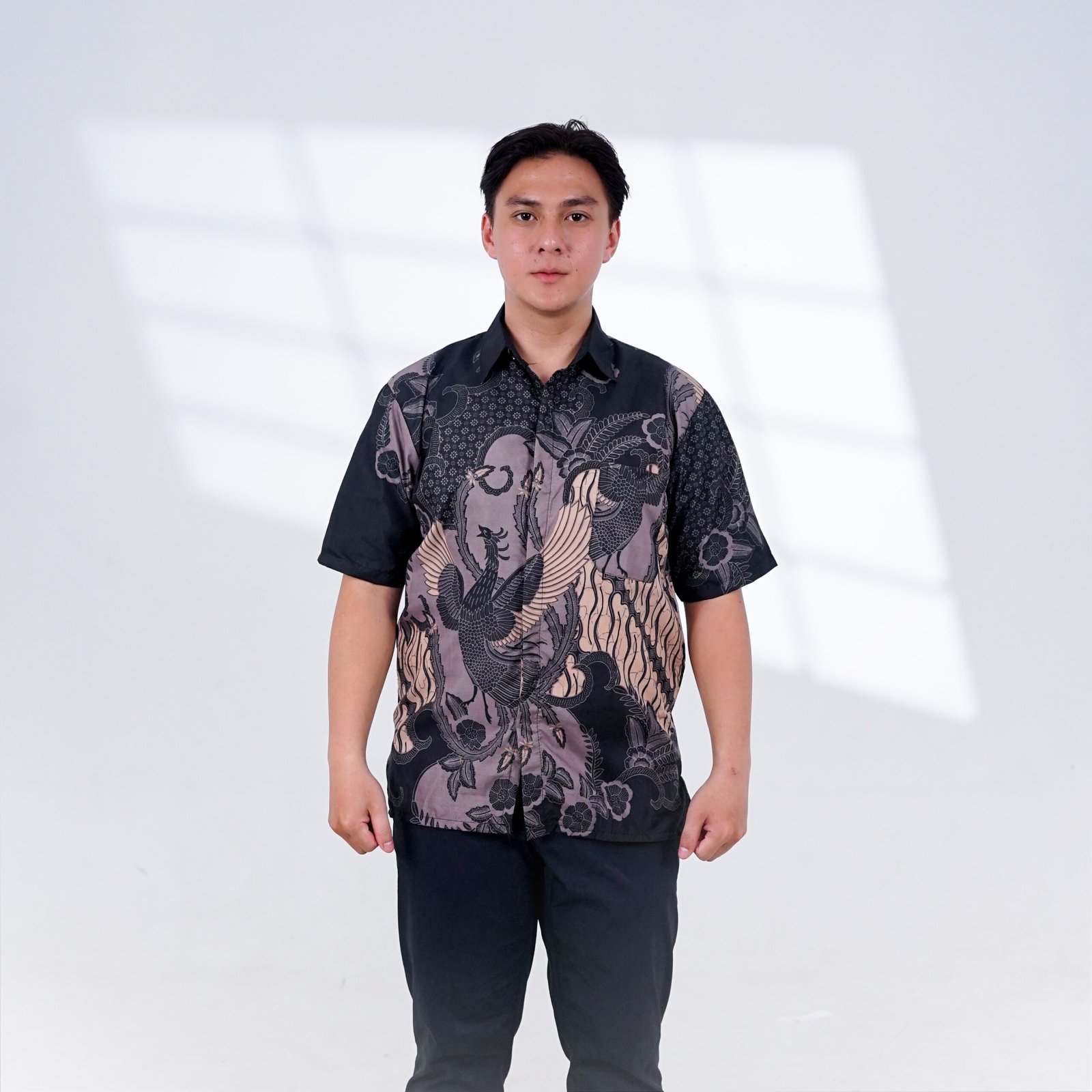 Batik Trusmi Hem Motif Kombinasi Burung Sogan Hitam BUL