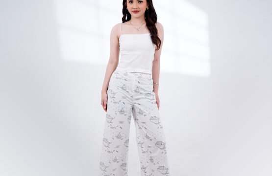 Batik Trusmi Celana Kulot Motif Pralayar Putih