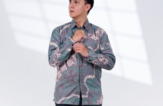 Batik Trusmi Kemeja Batik Motif Daun Hijau BUL