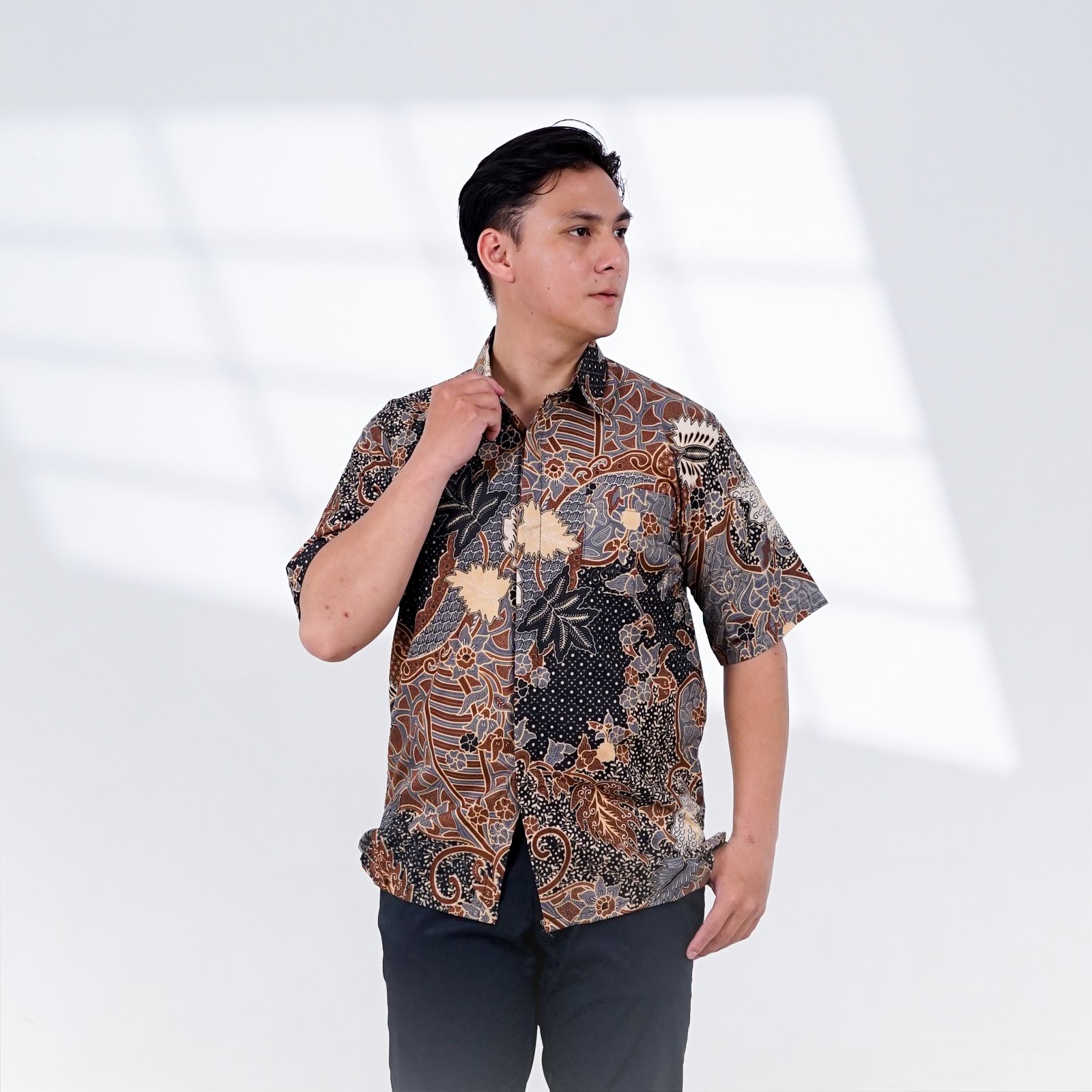 Batik Trusmi Hem Motif Kombinasi Sari Ayu BUL