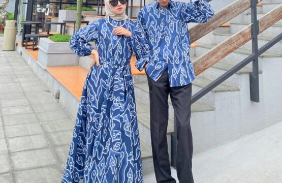 Batik Trusmi Motif Mega Mendung Biru - Set Couple Gamis Yunia & Kemeja Birawa