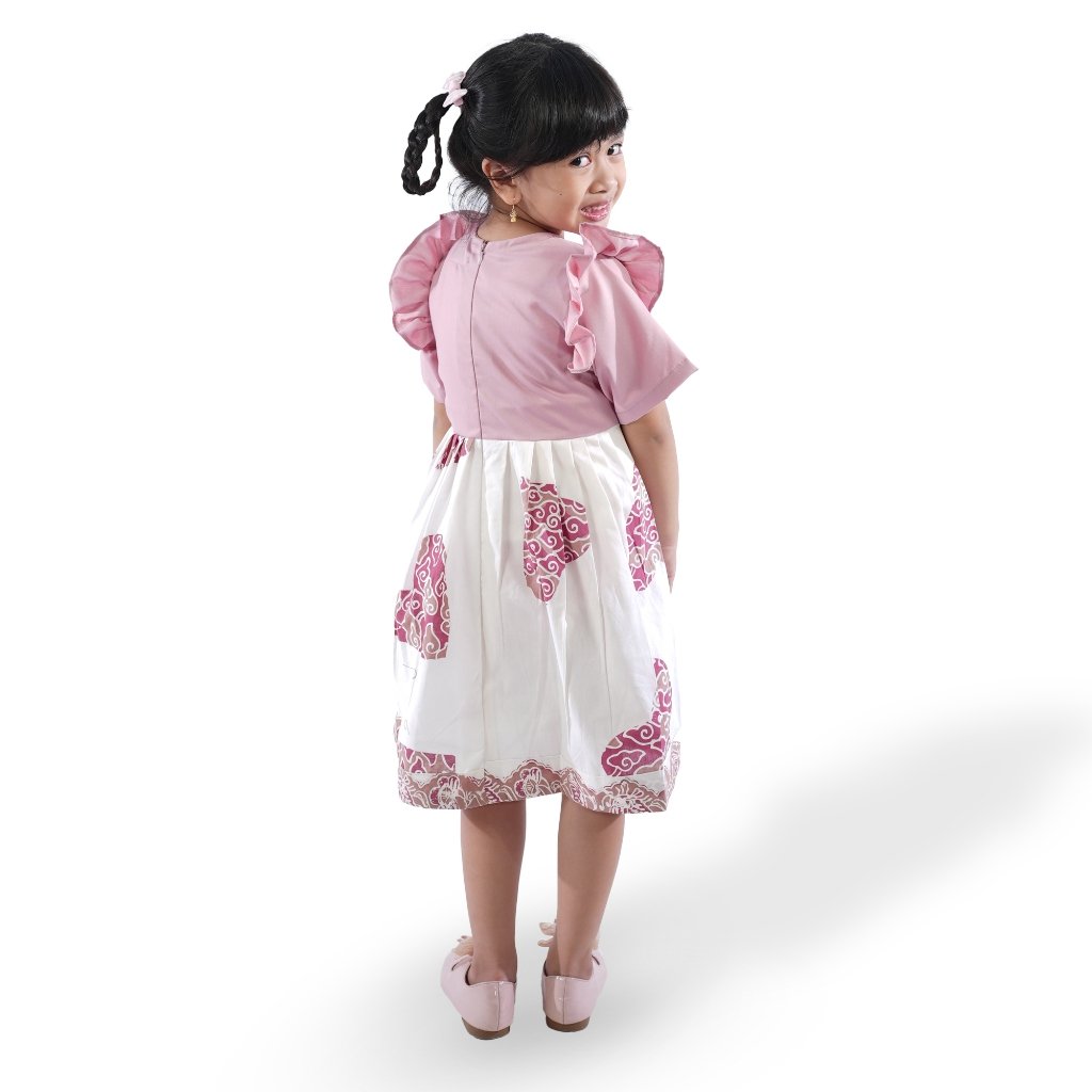 Batik Trusmi Dress Batik Anak Mega Mendung Love Pink - Gambar 6