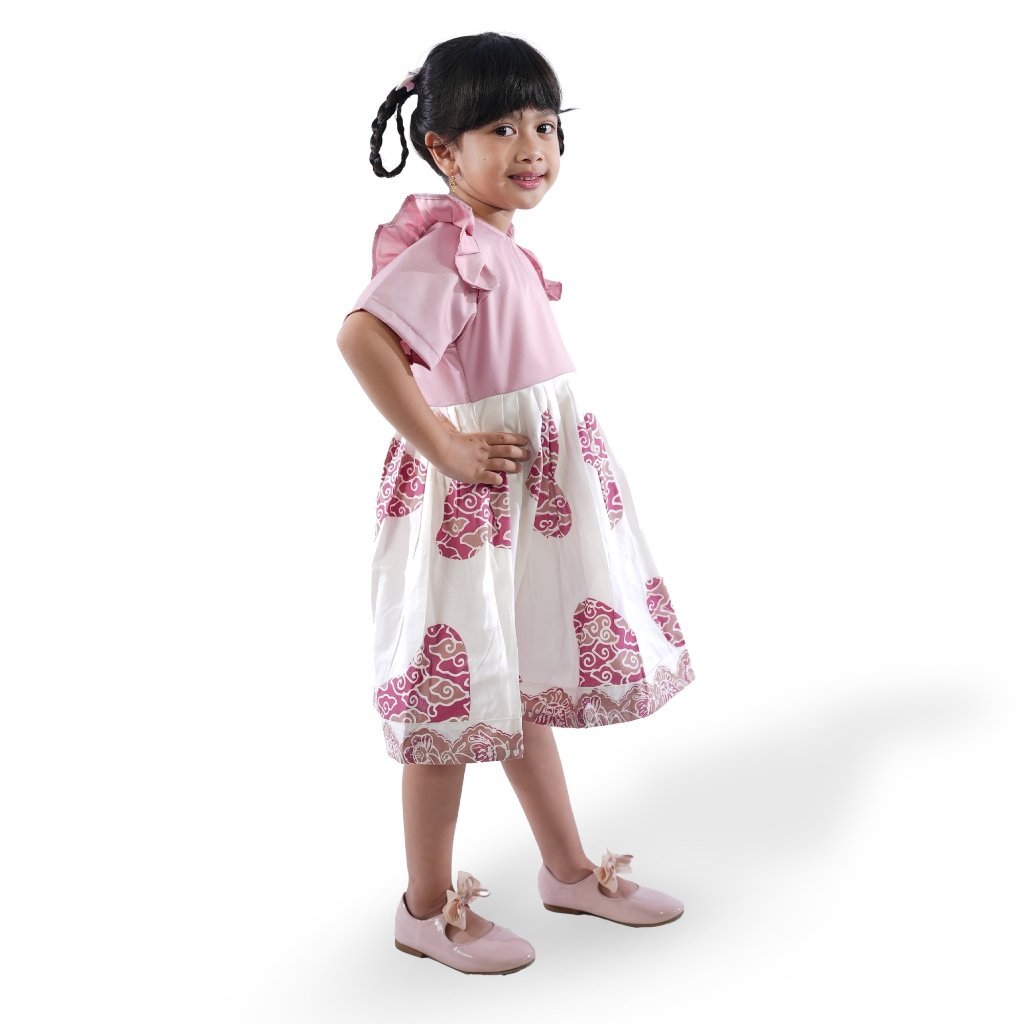 Batik Trusmi Dress Batik Anak Mega Mendung Love Pink - Gambar 5