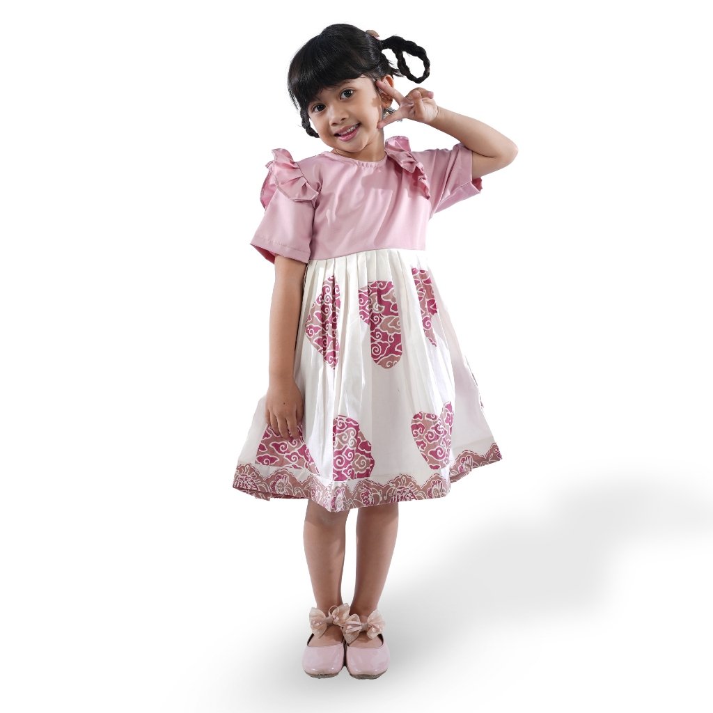 Batik Trusmi Dress Batik Anak Mega Mendung Love Pink - Gambar 3
