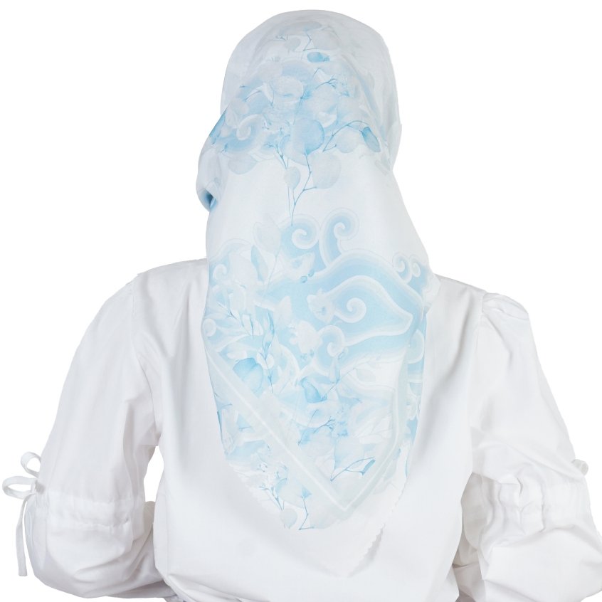 Batik Trusmi Batik Motif Mega Mendung - Hijab Voal Segi Empat Tepian - Gambar 3