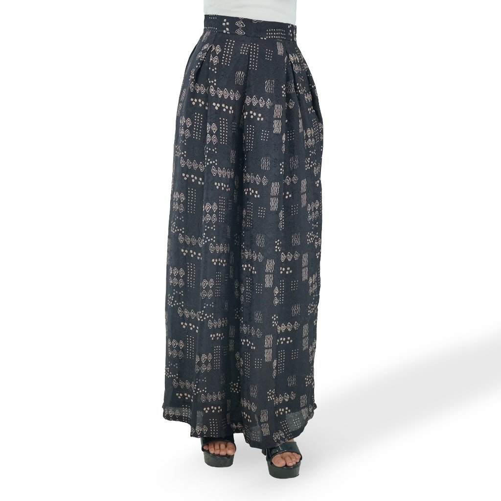 Batik Trusmi Celana Kulot Batik Cap Viscose CRCK Hitam - Gambar 2