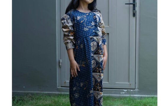 Batik Trusmi Gamis Batik Anak Motif Burung Kombinasi Alisan