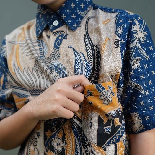 Batik Trusmi Hem Anak Laki-Laki Motif Burung Kombinasi Alisan - Gambar 3