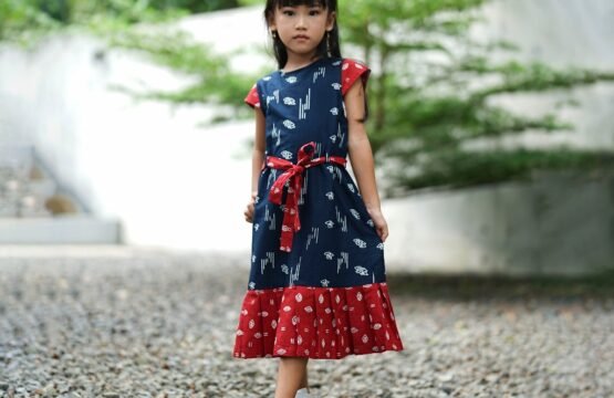 Batik Trusmi Pravasita Collection Dress Anak Mega Mendung Tisha