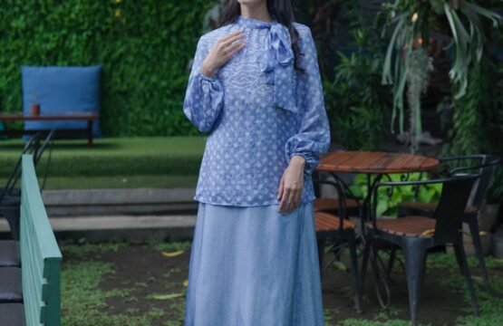 Batik Trusmi Setelan Lebaran Batik Mega Mendung - Blouse dan Rok Kamila RML