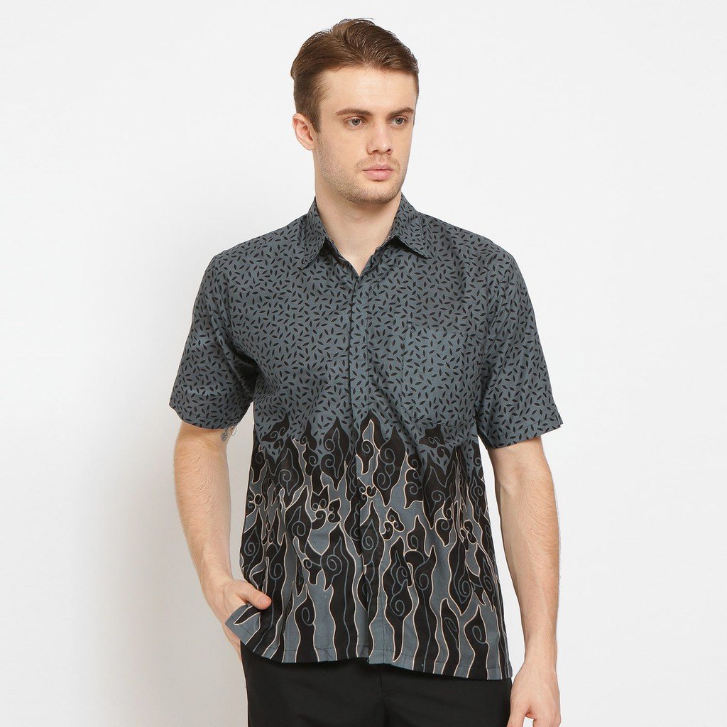 Batik Trusmi Hem Motif Mega Mendung Pria Beras Tumpah - Gambar 2