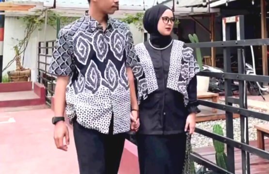 Couple Set Kemeja & Blouse Batik Hitam - PJ Medmen JL