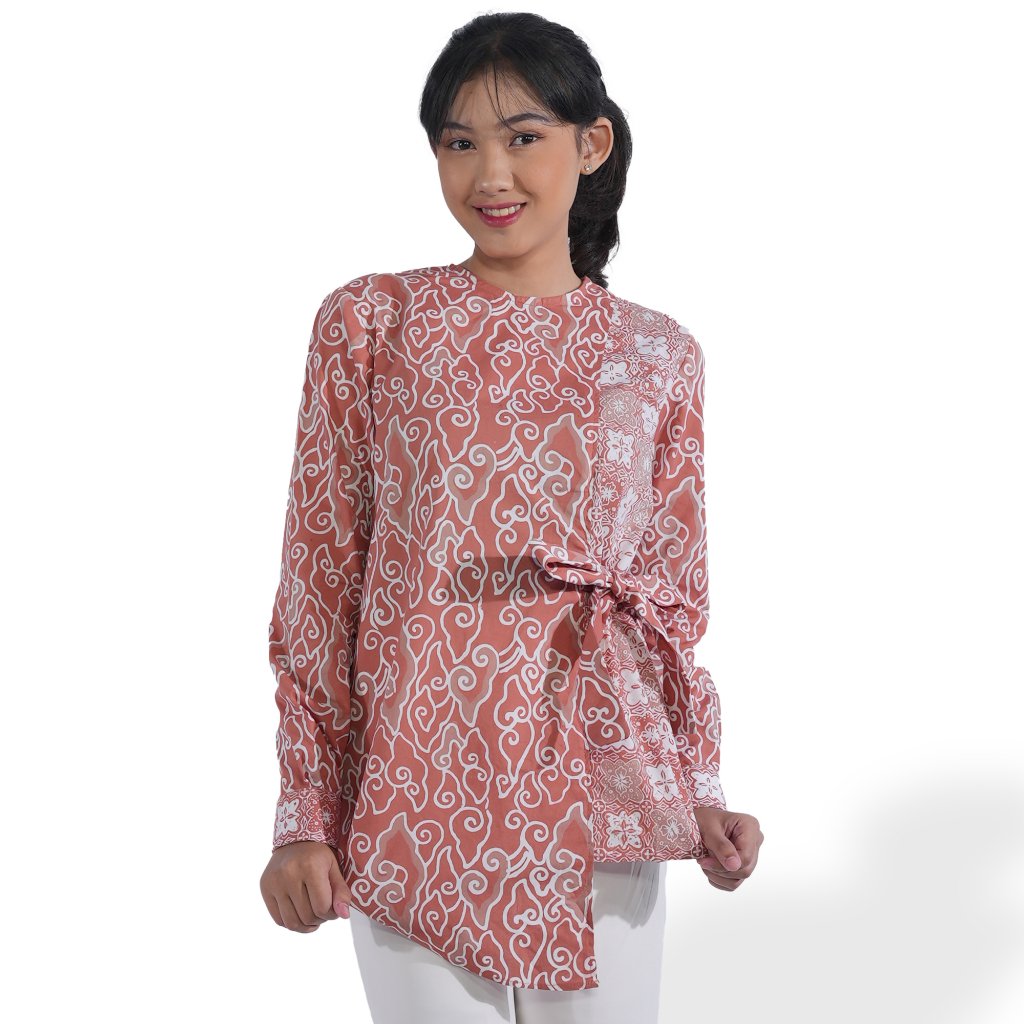 Batik Trusmi Motif Mega Mendung - Blouse Batik Zuoyi Salem - Gambar 3