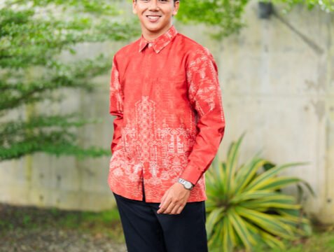 Batik Trusmi Kemeja Lebaran Pria Satin Koleksi Ramadhan Idul Fitri Orange