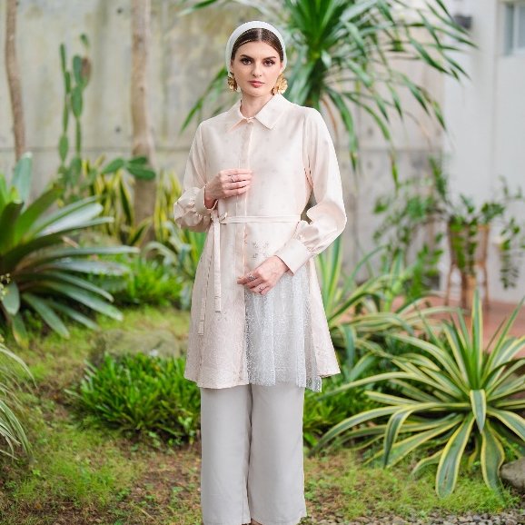 Batik Trusmi Tunik Wanita Lebaran Selara Garatris Series Cream - Gambar 4