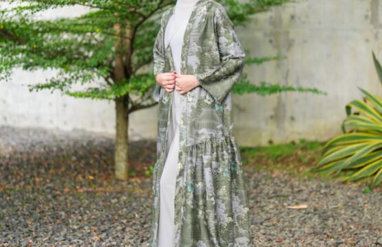 Batik Trusmi Outer Batik Rasana Hijau Sage Ramadhan Series Garatris  – Outer Lebaran Bahan Satin Premium