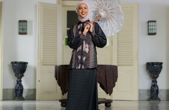 Batik Trusmi x Nobby X Tya Ariestya Byanaka Shirt - Ayesha Silk