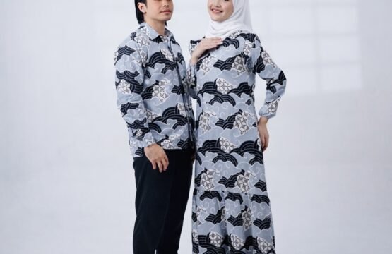 Batik Trusmi Set Couple Dress Batik dan Kemeja Batik Motif Kawung Abu