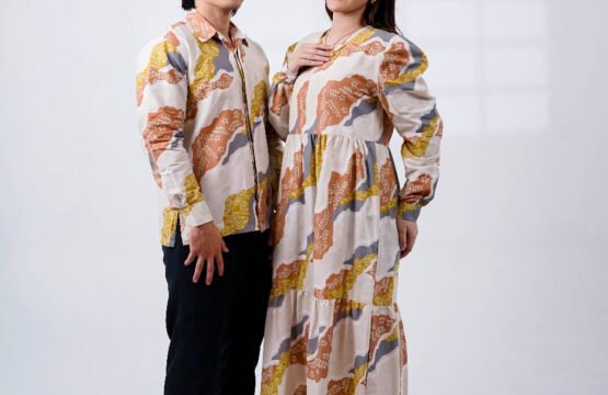 Batik Trusmi Set Couple Gamis Batik dan Kemeja Batik Motif RNDM Salem