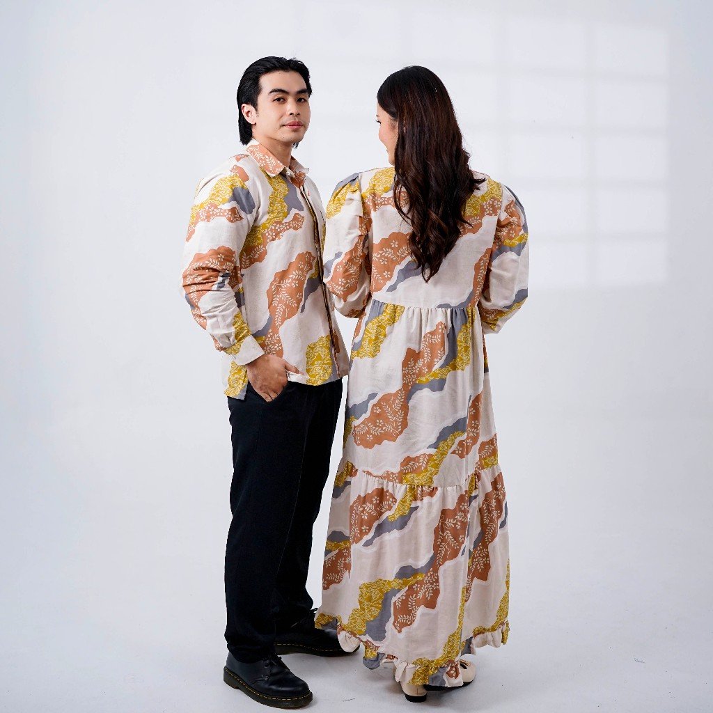 Batik Trusmi Set Couple Gamis Batik dan Kemeja Batik Motif RNDM Salem - Gambar 3