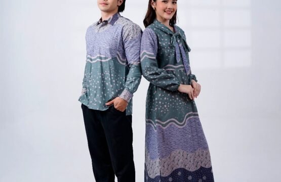 Batik Trusmi Set Couple Gamis Batik dan Kemeja Batik Motif SWD Hijau MOP