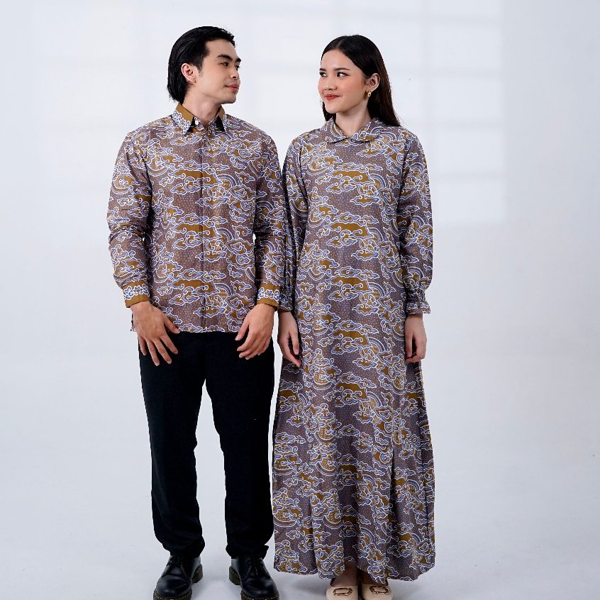 Batik Trusmi Set Couple Gamis Batik dan Kemeja Batik Motif Senja CKT