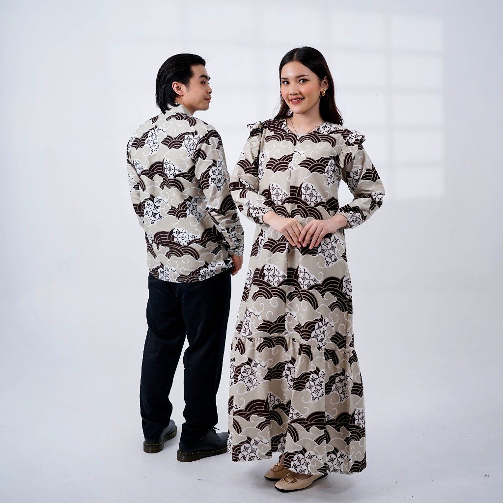 Batik Trusmi Set Couple Pasangan Dress Batik dan Kemeja Batik Motif Kawung Coklat - Gambar 4