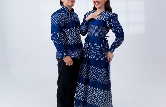 Batik Trusmi Set Couple Dress Batik  dan Kemeja Batik IKN Navy