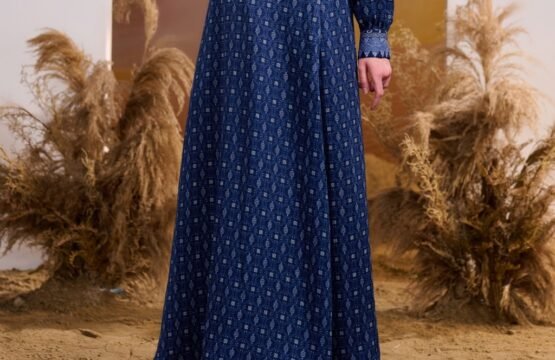 Batik Trusmi X Nobby X Tya Ariestya Byanaka Skirt Sarimbit Series Motif Monogram Bahan Ayesha Silk