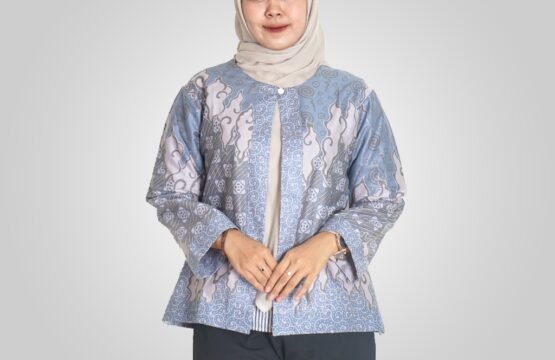 Batik Trusmi Outer Batik Mega Mendung Kombinasi Lengan Panjang Sekai Abu
