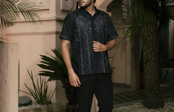 Kemeja Batik Pria Sahasya Collection Ranum Warna Hitam