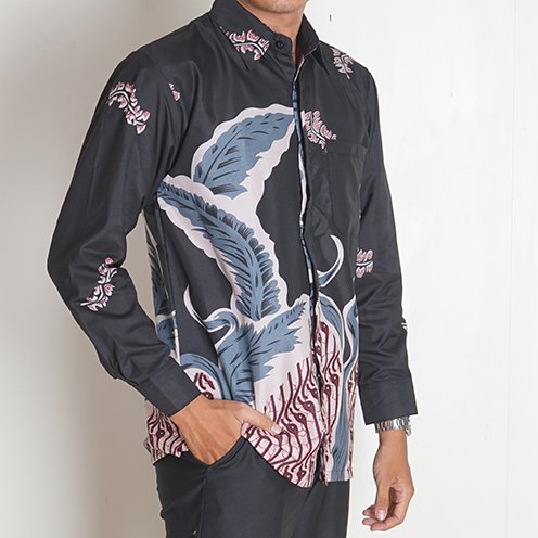 Batik Trusmi Kemeja Batik Motif Daun Hitam Abstrak BUL - Gambar 2