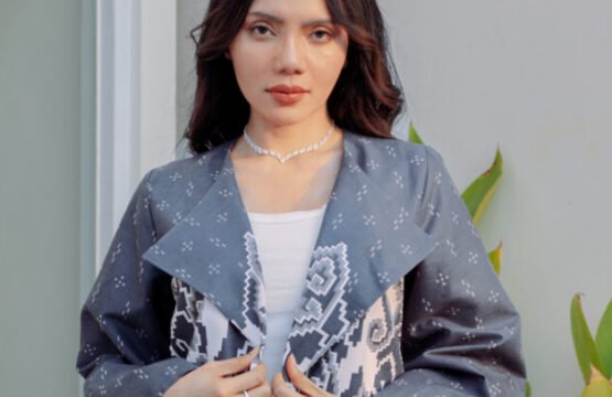 Outer Batik Biru - Meghan
